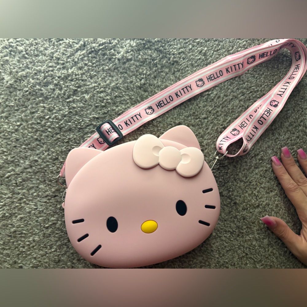 Hello Kitty Waterproof Storage Bag Change Purse - BRAND NEW - Picture 8 of 9
